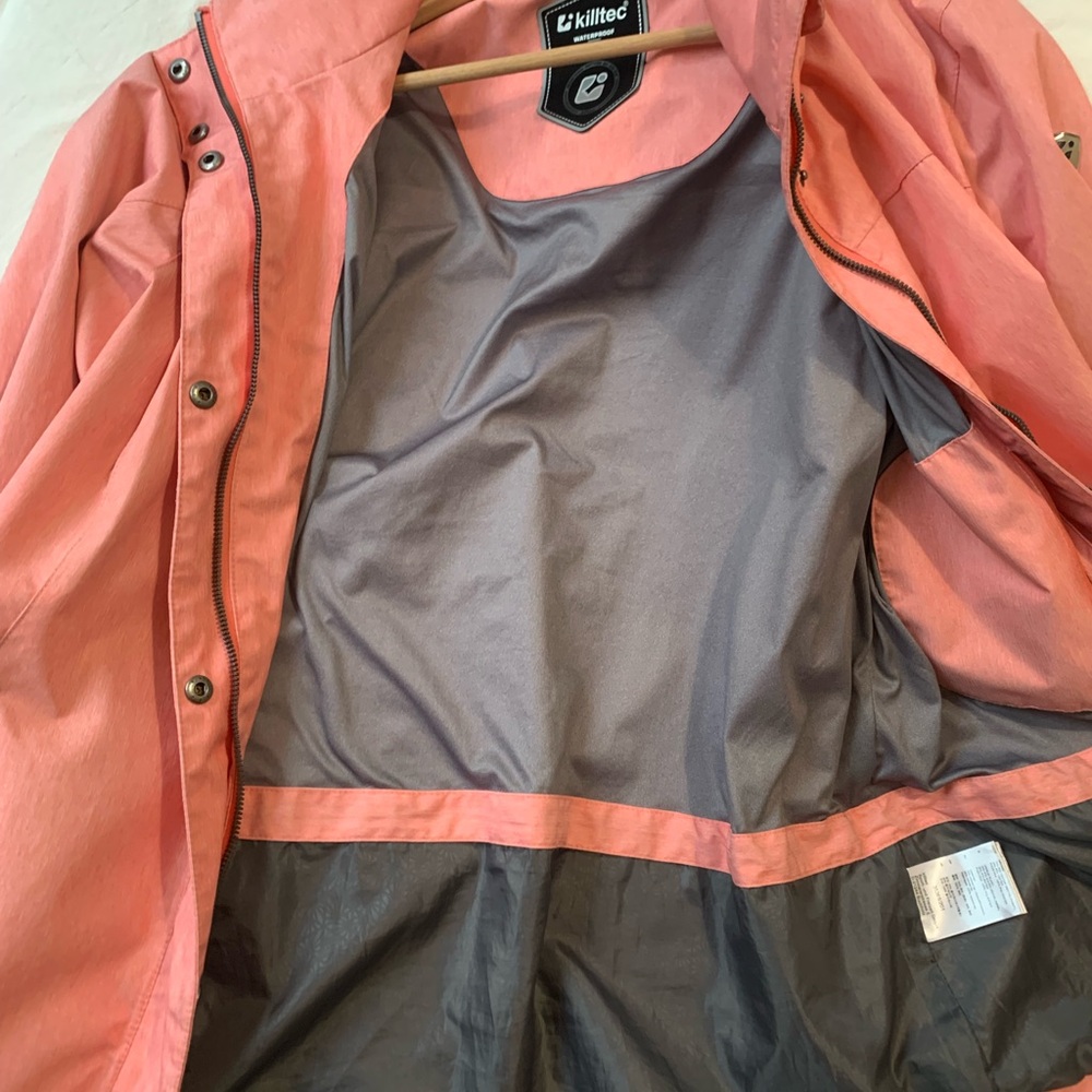 Pink Ski & Snow Jacket with Hood and Water-Resistant Finish - Picture 9 of 10